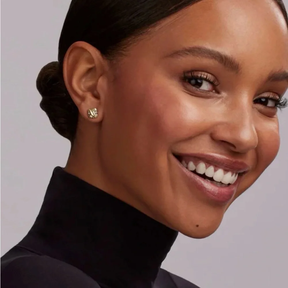 LAGOS Embrace Two-Tone X Omega Clip 11MM Earrings